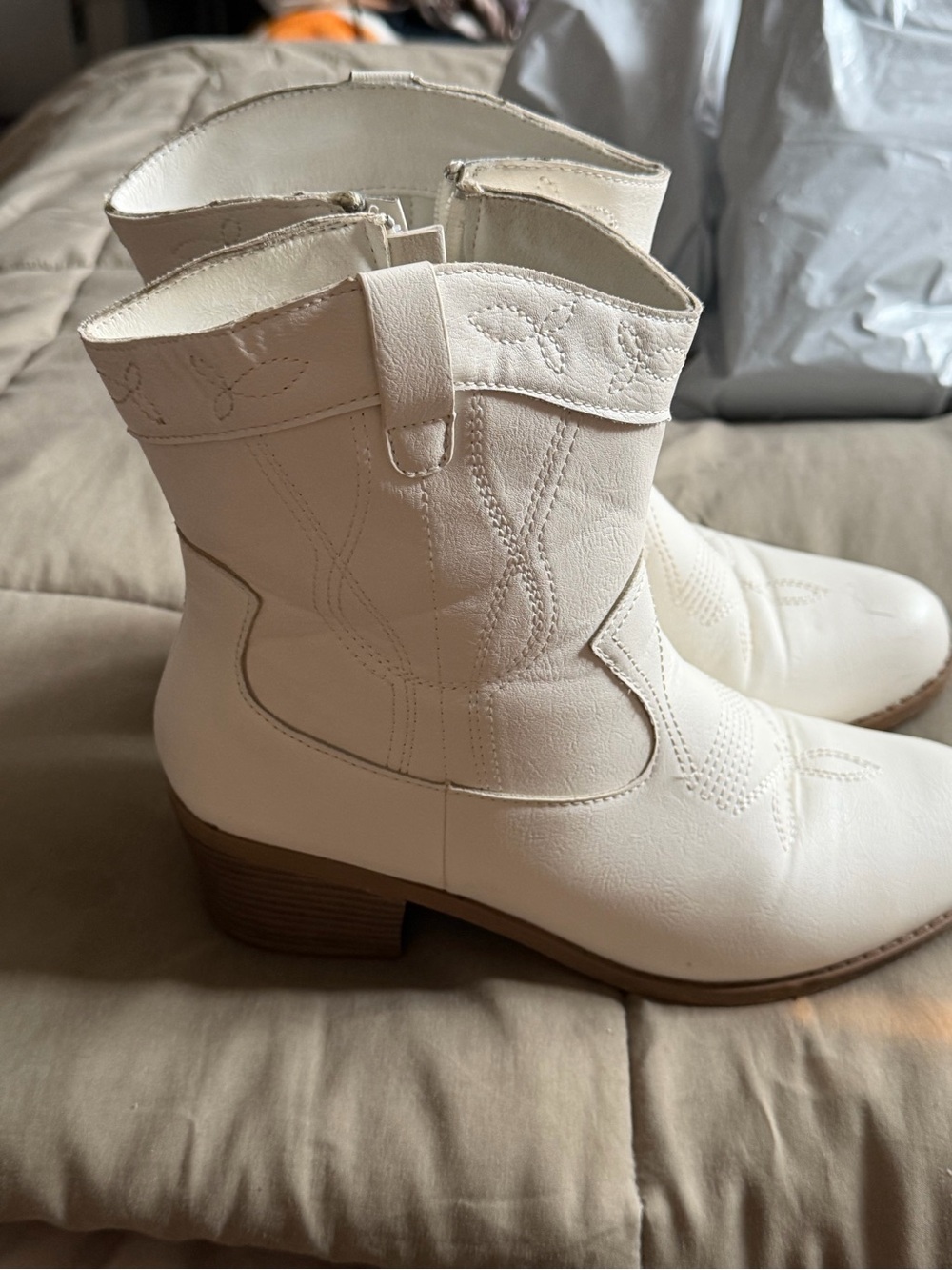 Rampage Cream Western-Inspired Ankle Booties